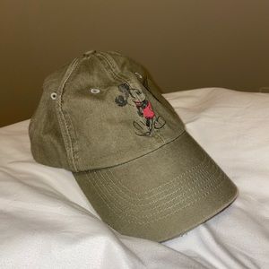 DISNEY Mickey Mouse hat